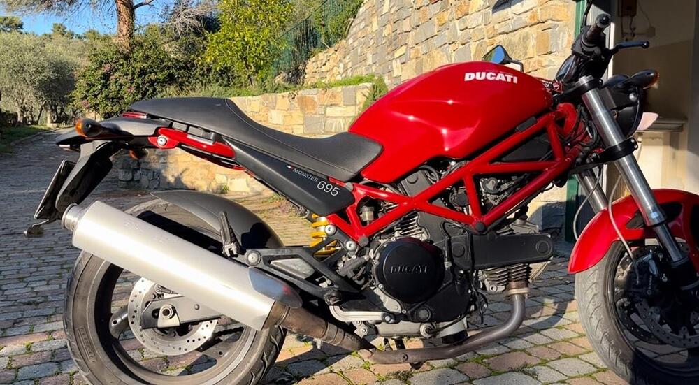 Ducati Monster 695 (2006 - 08) (2)