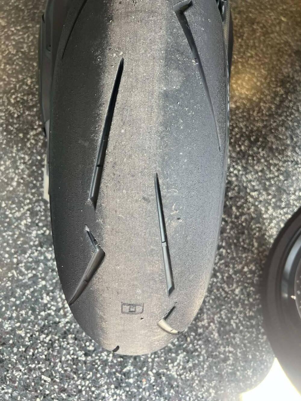 Ducati Panigale V4 S (2025 - 26) (13)