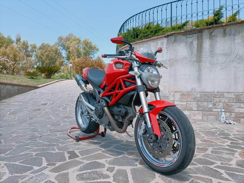 Ducati Monster 1100 (2009 -10) (3)