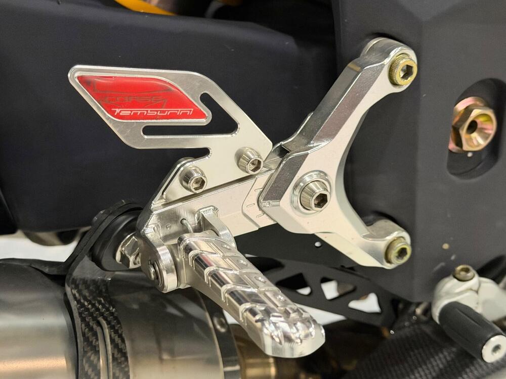 MV Agusta Brutale 910 R (2006 - 11) (11)