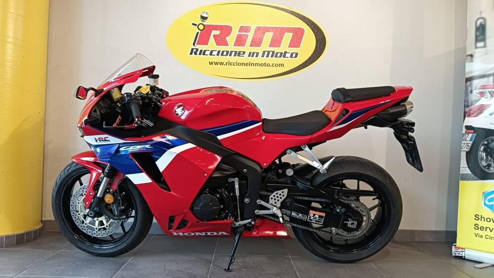 Honda CBR 600 RR (2024 - 26) (3)