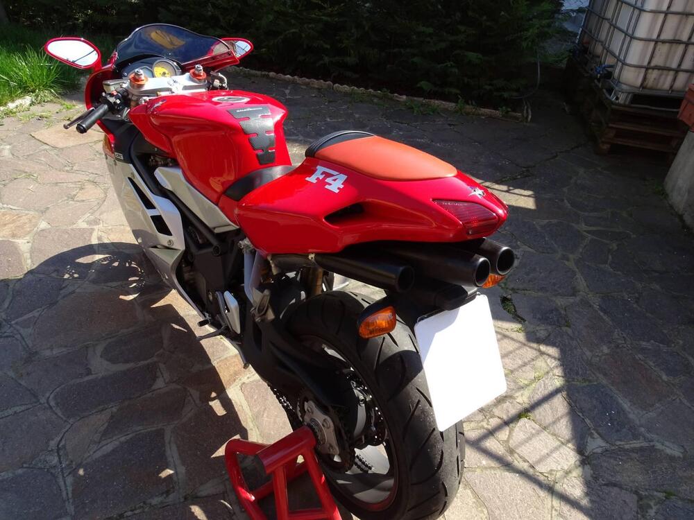 MV Agusta F4 750 S 1+1 (2000 - 02) (11)