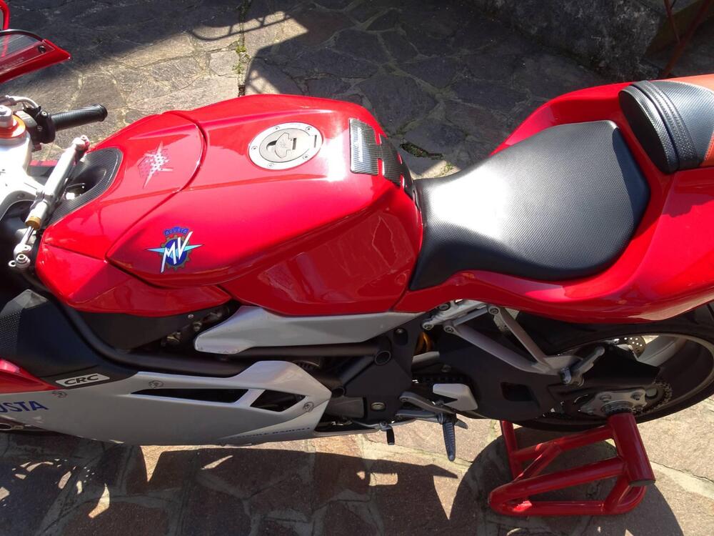 MV Agusta F4 750 S 1+1 (2000 - 02) (13)