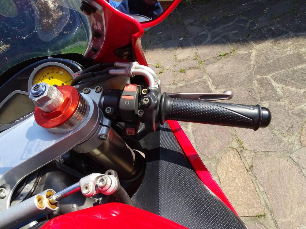 MV Agusta F4 750 S 1+1 (2000 - 02) (16)