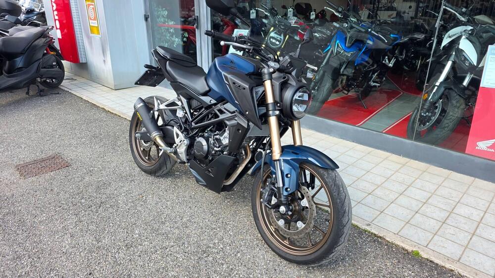 Honda CB 125 R (2024 - 26) (2)