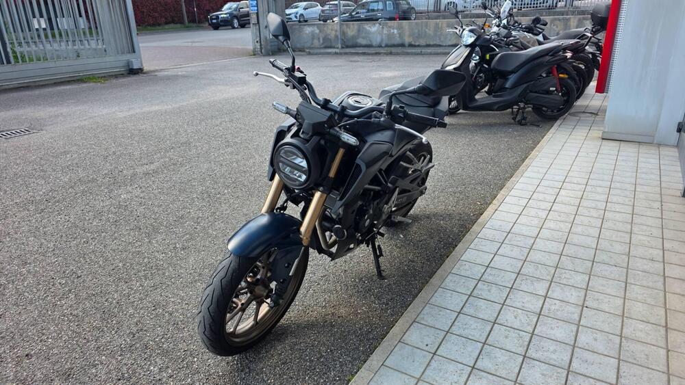 Honda CB 125 R (2024 - 26) (3)