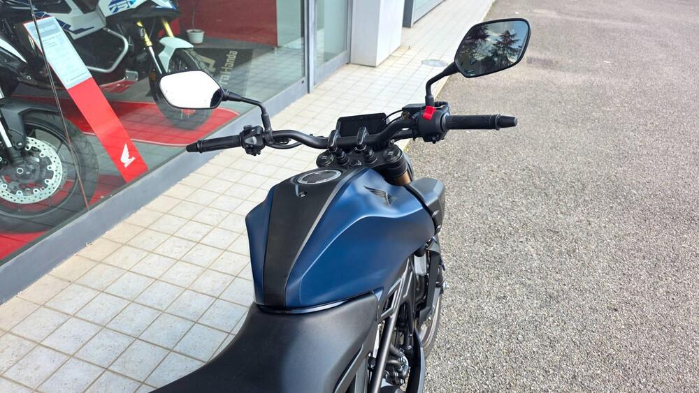 Honda CB 125 R (2024 - 26) (5)