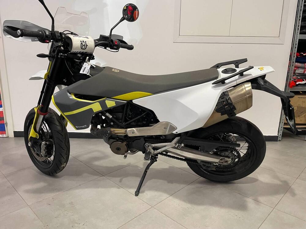Husqvarna 701 Supermoto (2023 - 25) (6)