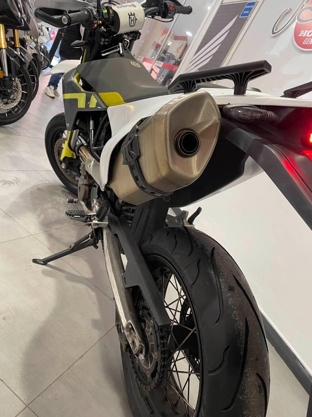 Husqvarna 701 Supermoto (2023 - 25) (8)