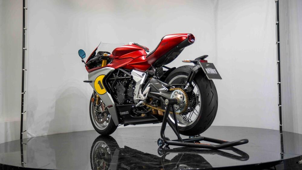 MV Agusta Superveloce 800 Ago (2021 - 23) (9)