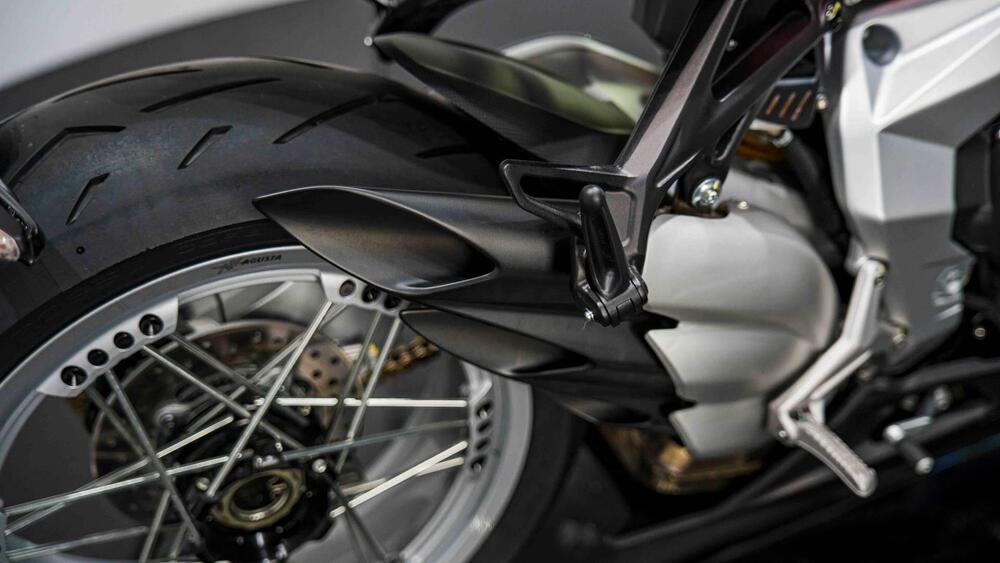 MV Agusta Superveloce 800 Ago (2021 - 23) (15)