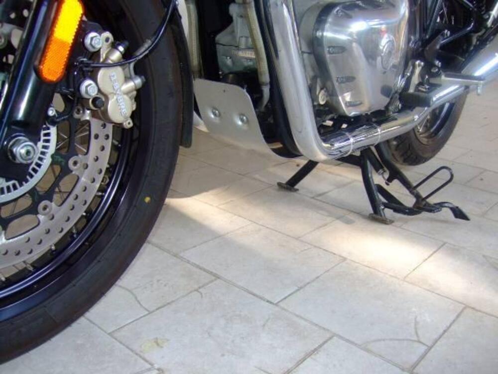 Royal Enfield Interceptor 650 (2021 - 26) (3)