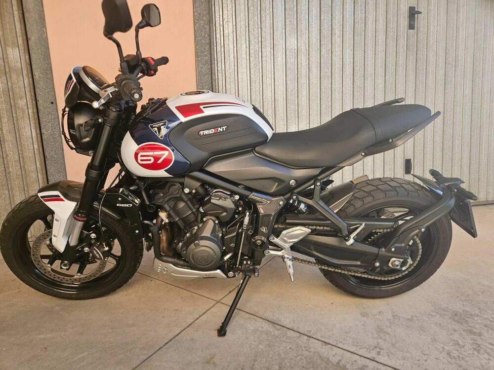 Triumph Trident 660 Triple Tribute Edition (2024) (3)