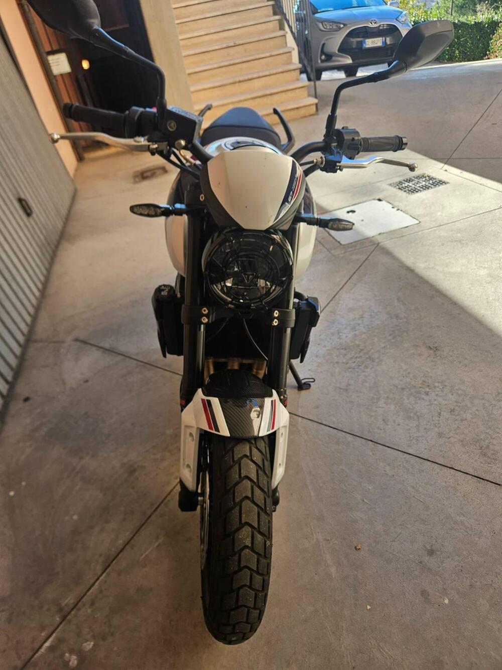 Triumph Trident 660 Triple Tribute Edition (2024) (7)