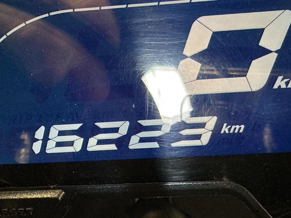 Yamaha YZF R125 (2021 - 22) (2)