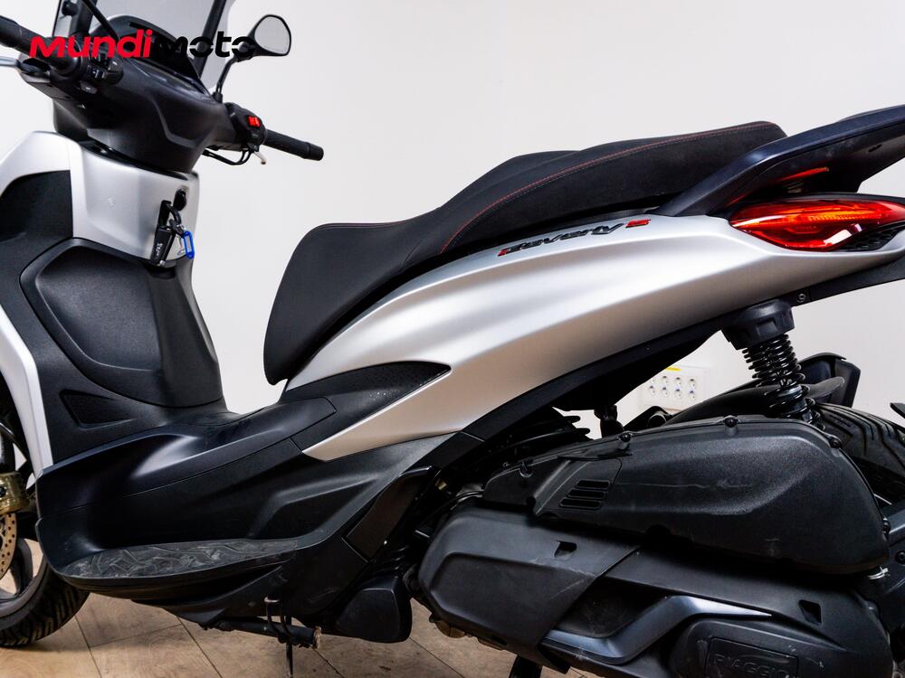 Piaggio Beverly 400 S (2025 - 26) (10)