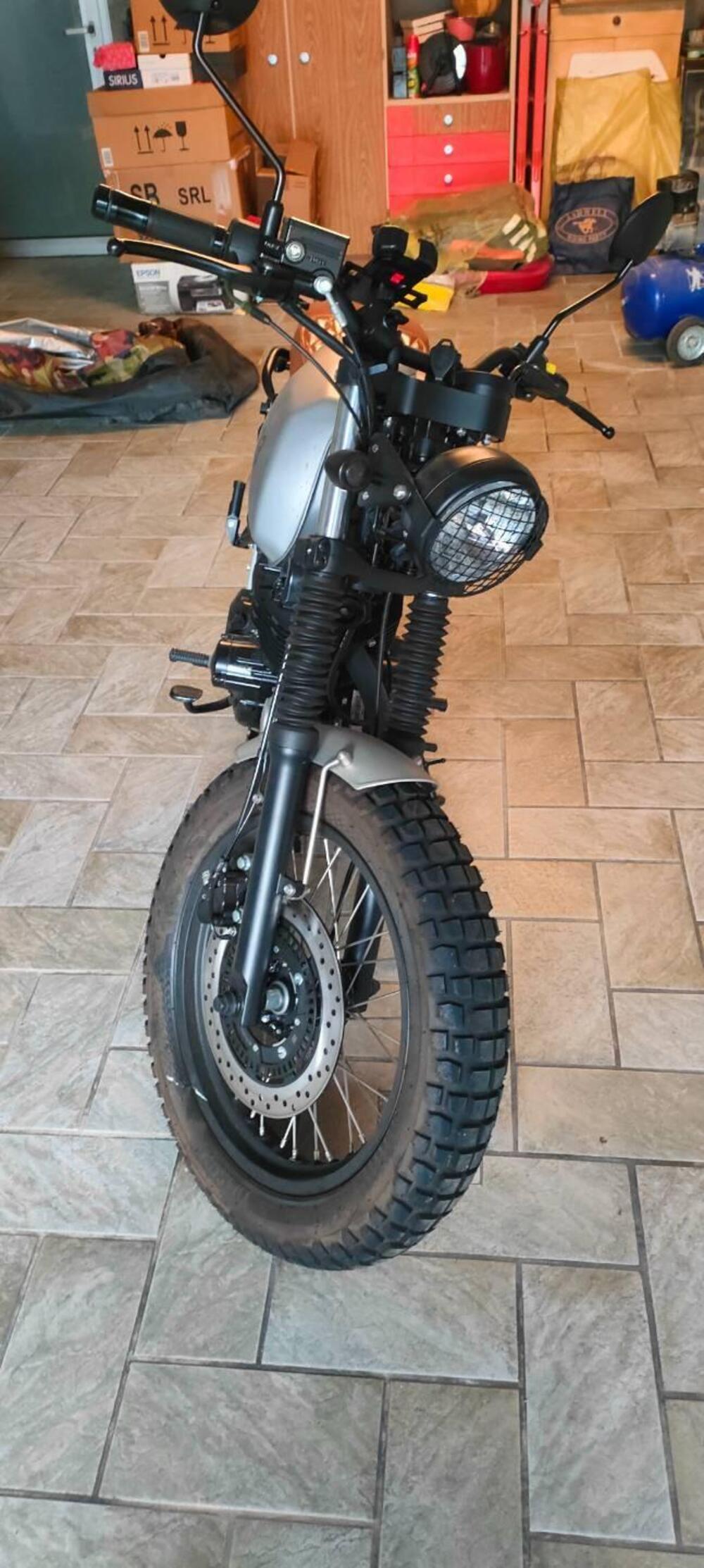 Mutt Motorcycles Akita 250 (2021 - 25) (3)