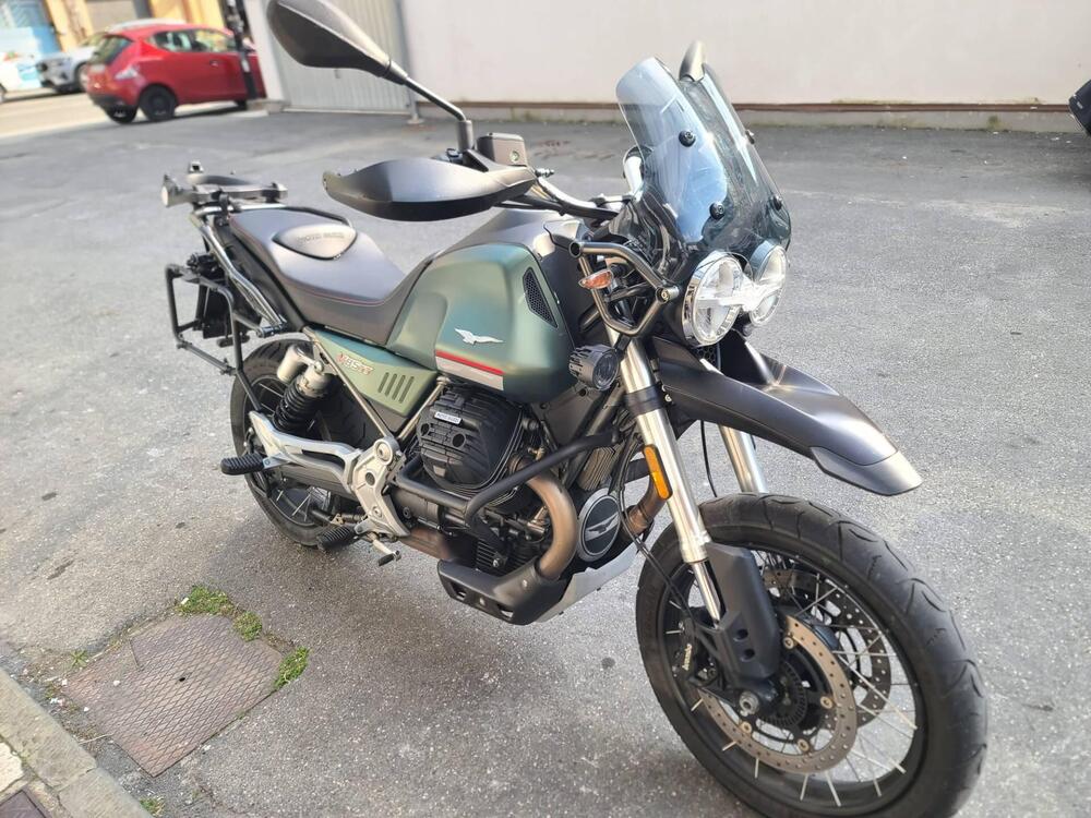 Moto Guzzi V85 TT (2021 - 23) (9)