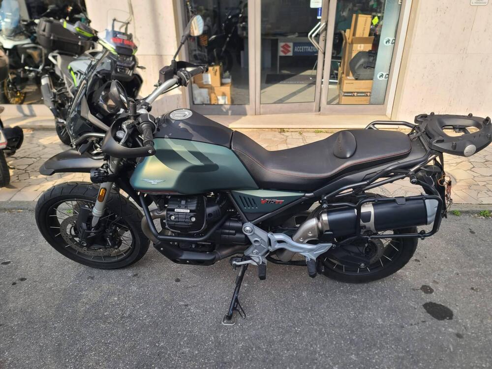 Moto Guzzi V85 TT (2021 - 23) (4)
