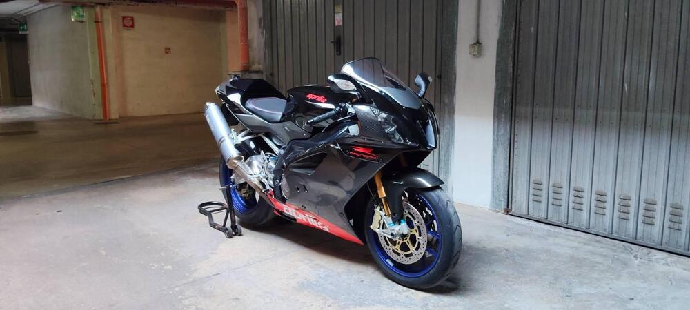 Aprilia RSV 1000 R Factory (2004 - 05) (4)
