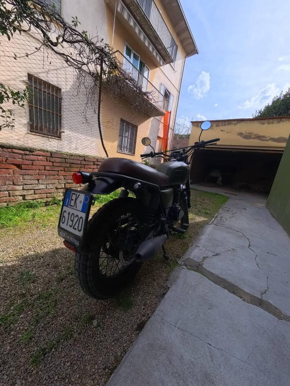 Brixton Motorcycles BX 125 X Scrambler EFI (2017 - 19) (4)