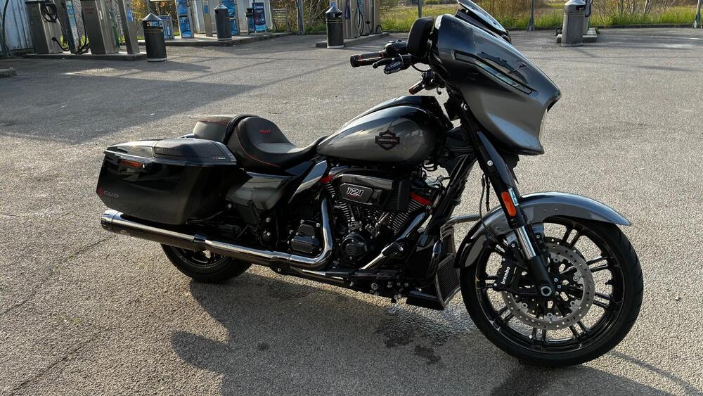 Harley-Davidson CVO Street Glide (2025)