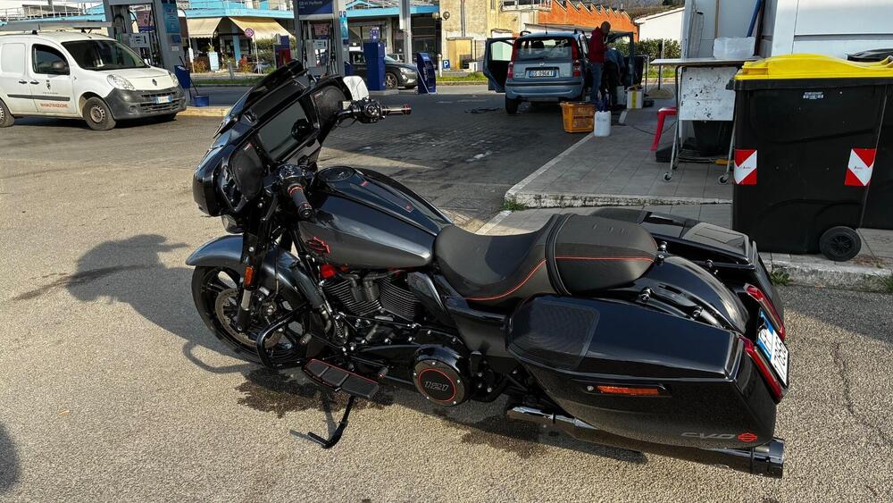 Harley-Davidson CVO Street Glide (2025) (7)