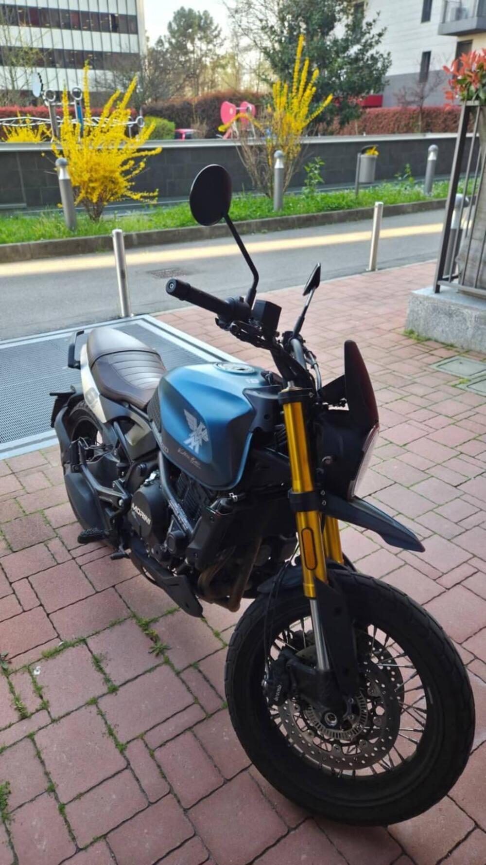 Moto Morini SEIEMMEZZO SCR (2022 - 26) (5)