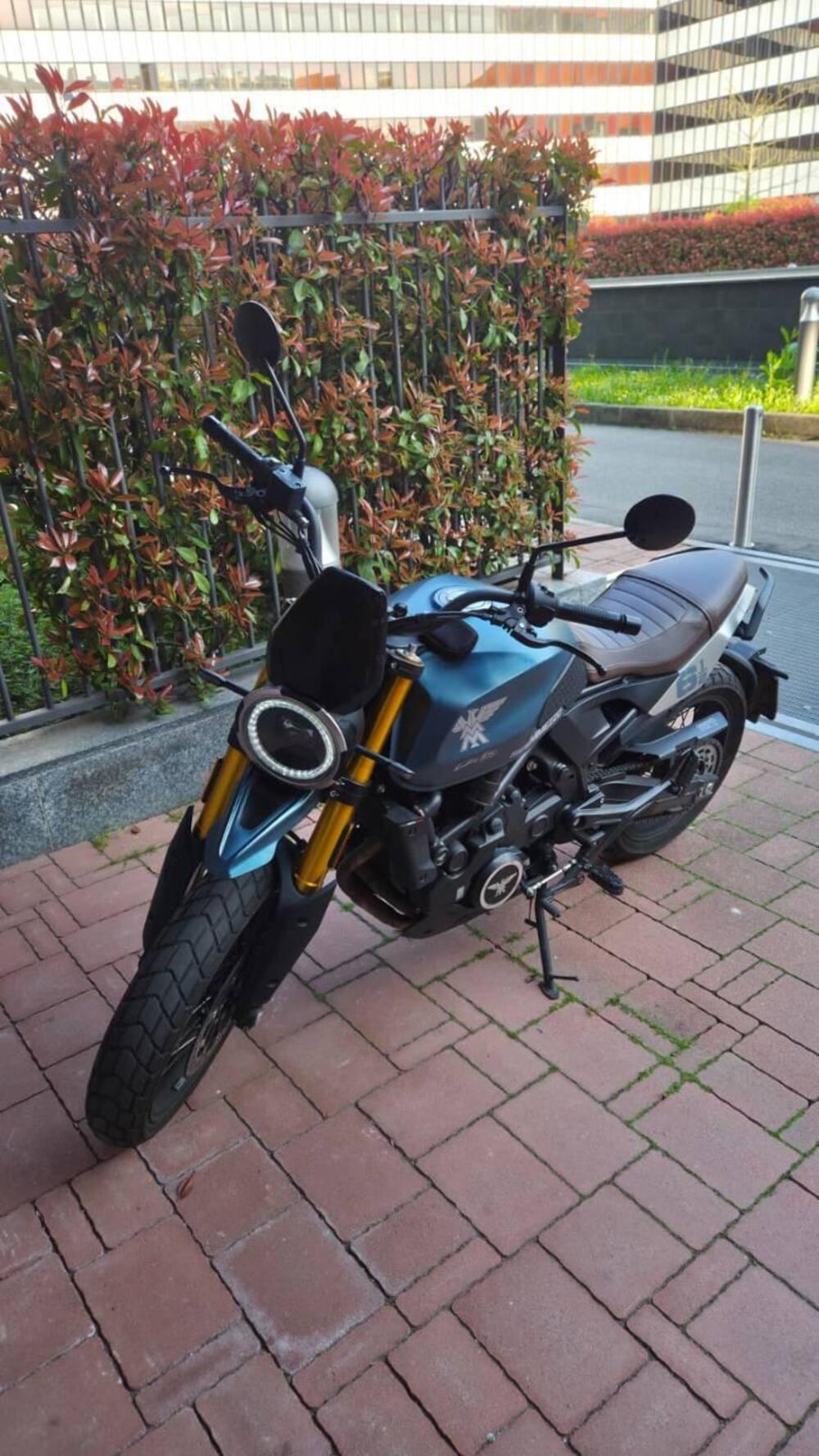 Moto Morini SEIEMMEZZO SCR (2022 - 26) (6)