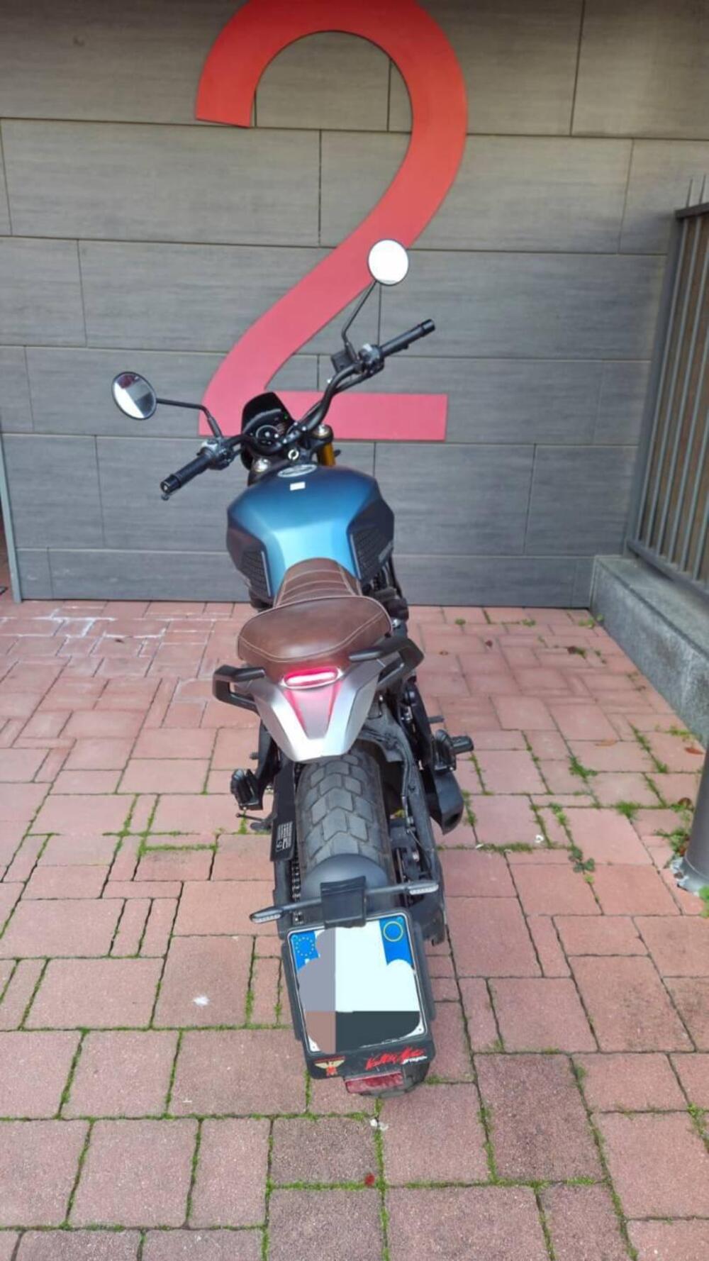 Moto Morini SEIEMMEZZO SCR (2022 - 26) (7)