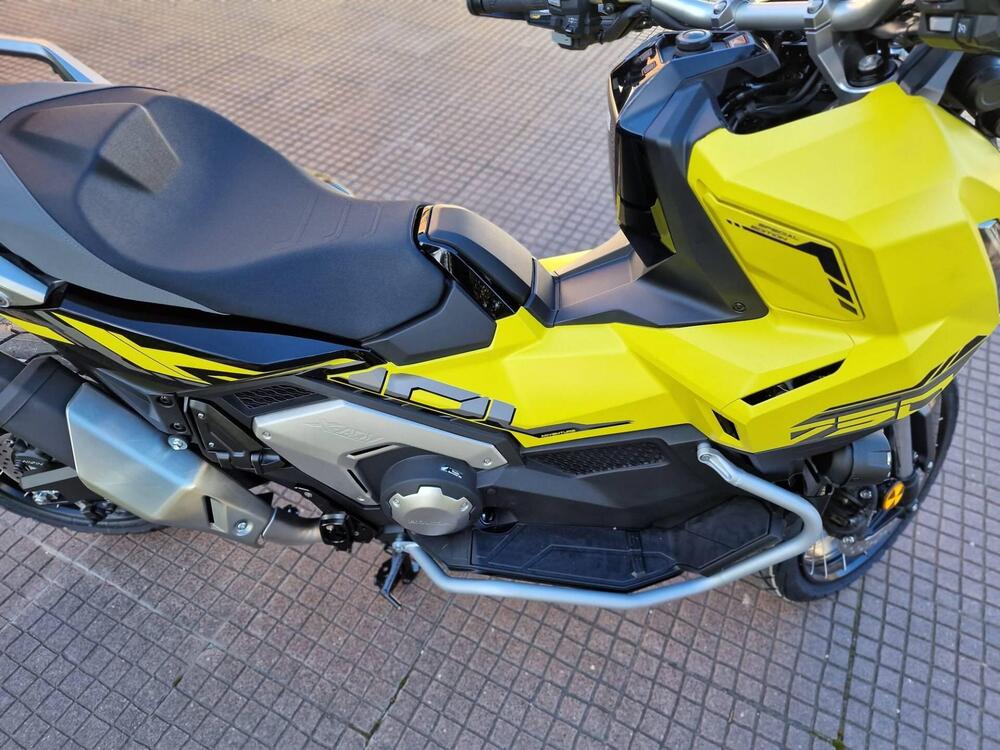 Honda X-ADV 750 (2025 - 26) (4)