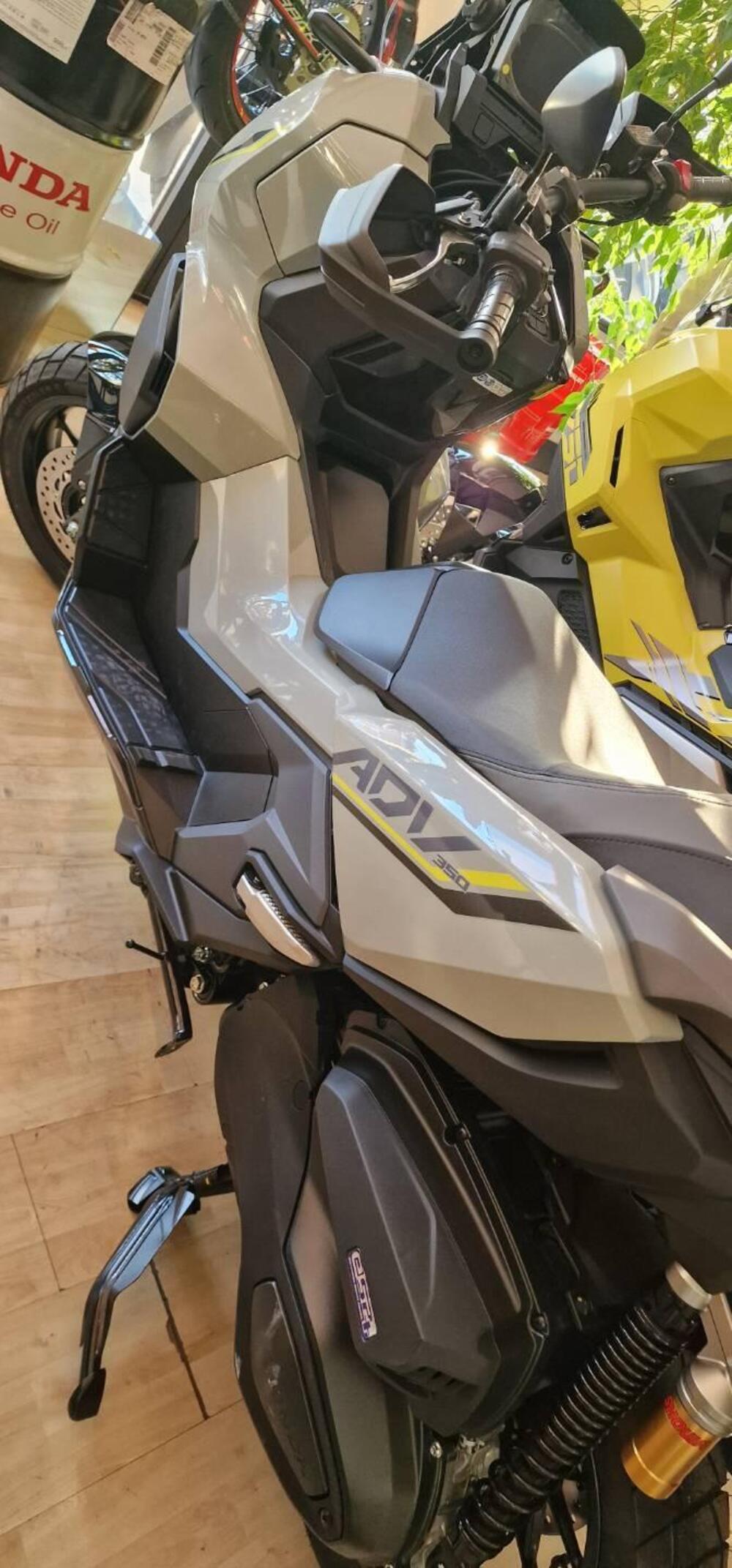 Honda ADV 350 Special Edition (2025 - 26) (3)