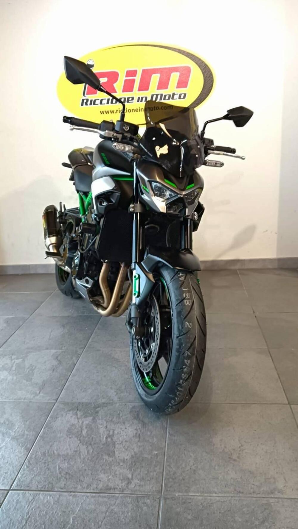 Kawasaki Z 900 Performance (2025 - 26) (10)