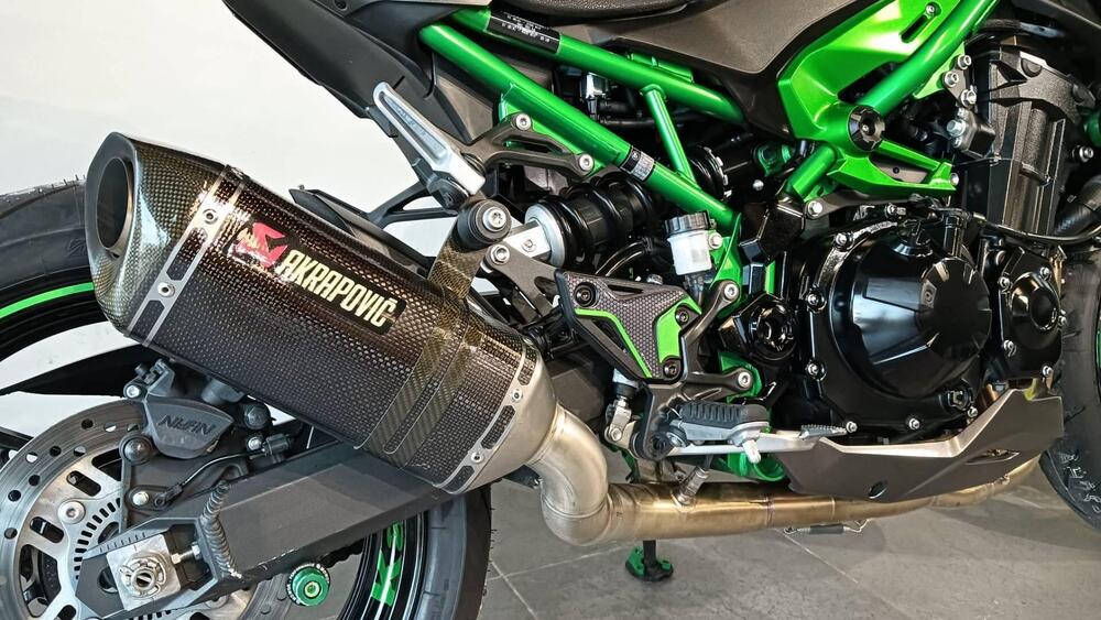 Kawasaki Z 900 Performance (2025 - 26) (8)