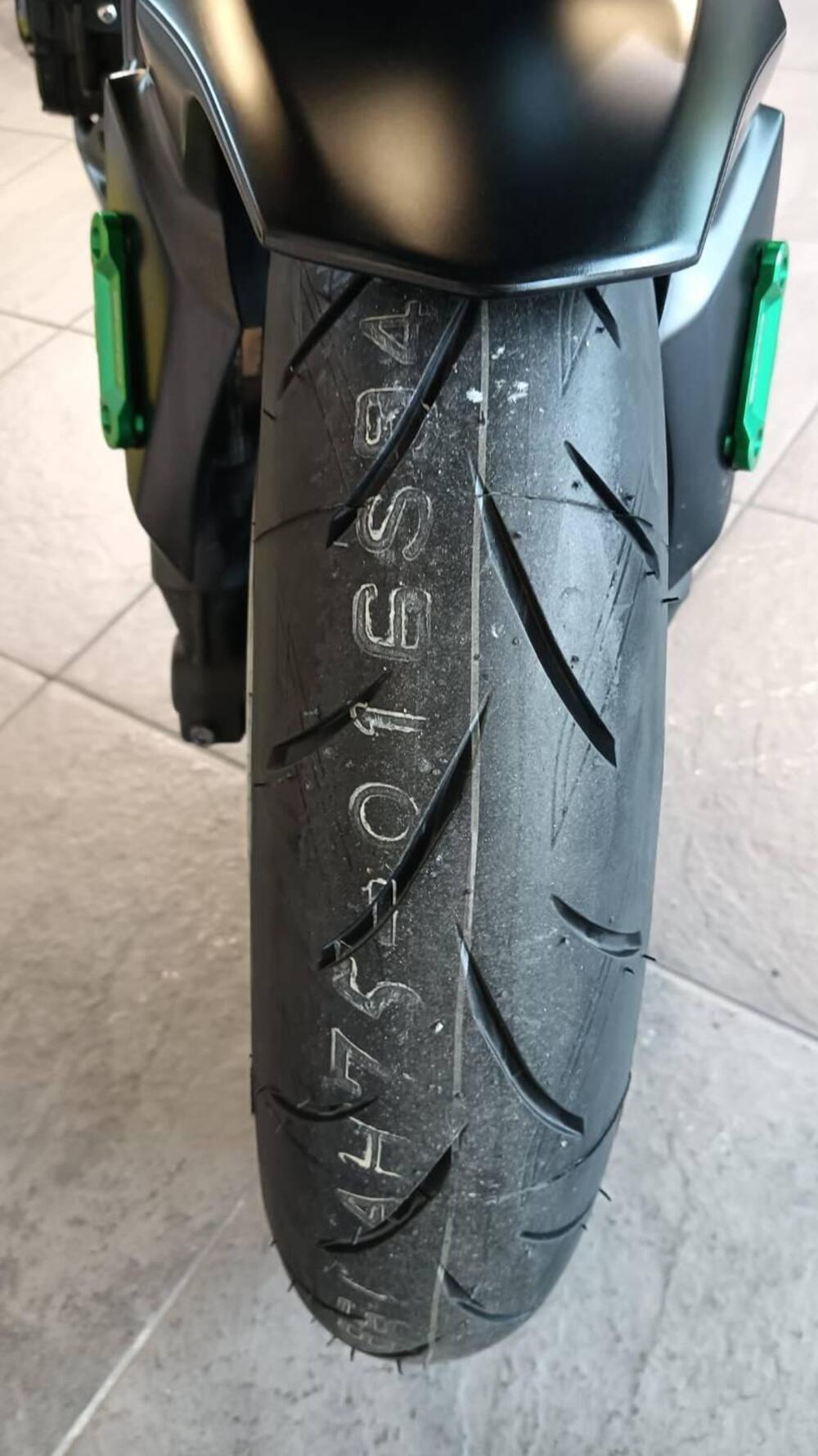 Kawasaki Z 900 Performance (2025 - 26) (11)