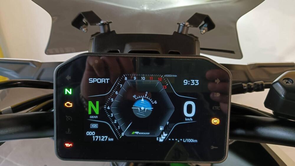 Kawasaki Z 900 Performance (2025 - 26) (6)