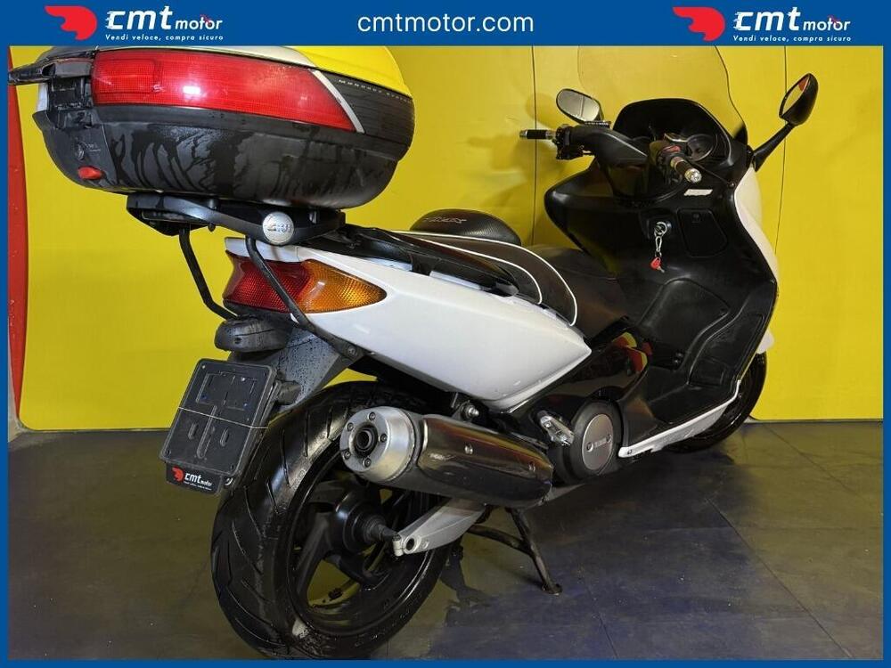 Yamaha T-Max 500 (2004 - 07) (4)