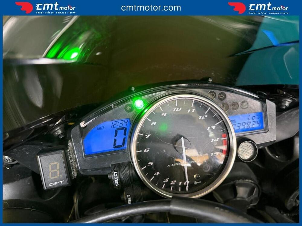 Yamaha YZF R1 (2004 - 05) (5)