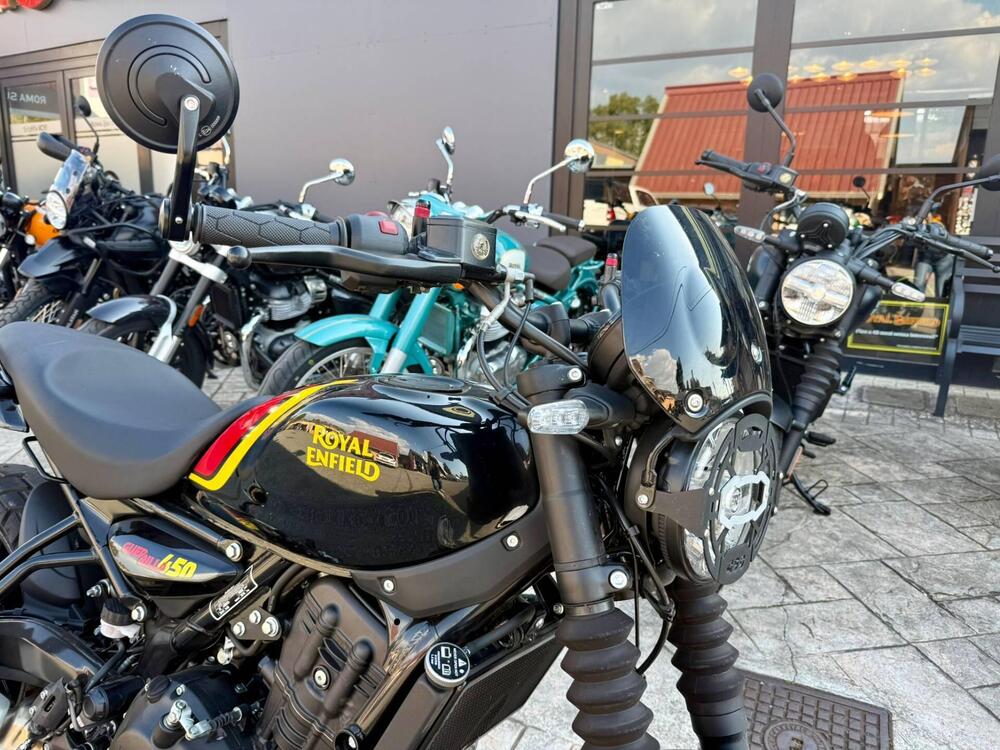 Royal Enfield Guerrilla 450 (2024 - 26) (2)