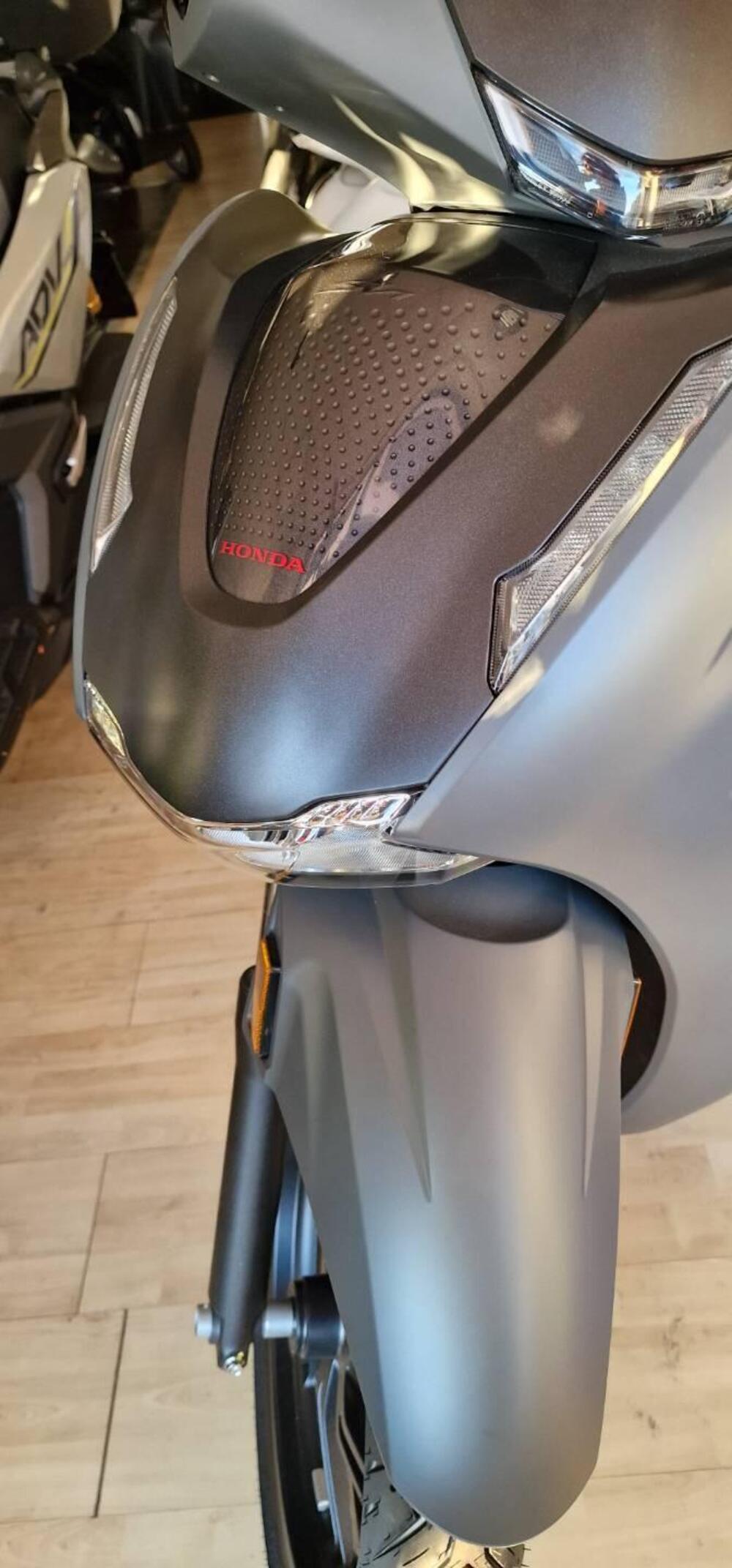 Honda SH 350i Sport (2025 - 26) (3)