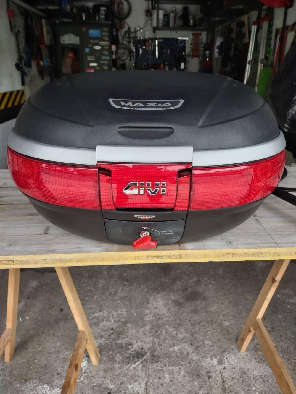 bauletto e attacchi givi (6)