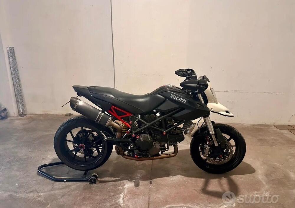 Ducati Hypermotard 796 (2012) (3)