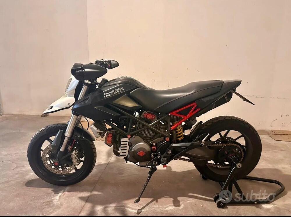 Ducati Hypermotard 796 (2012) (5)