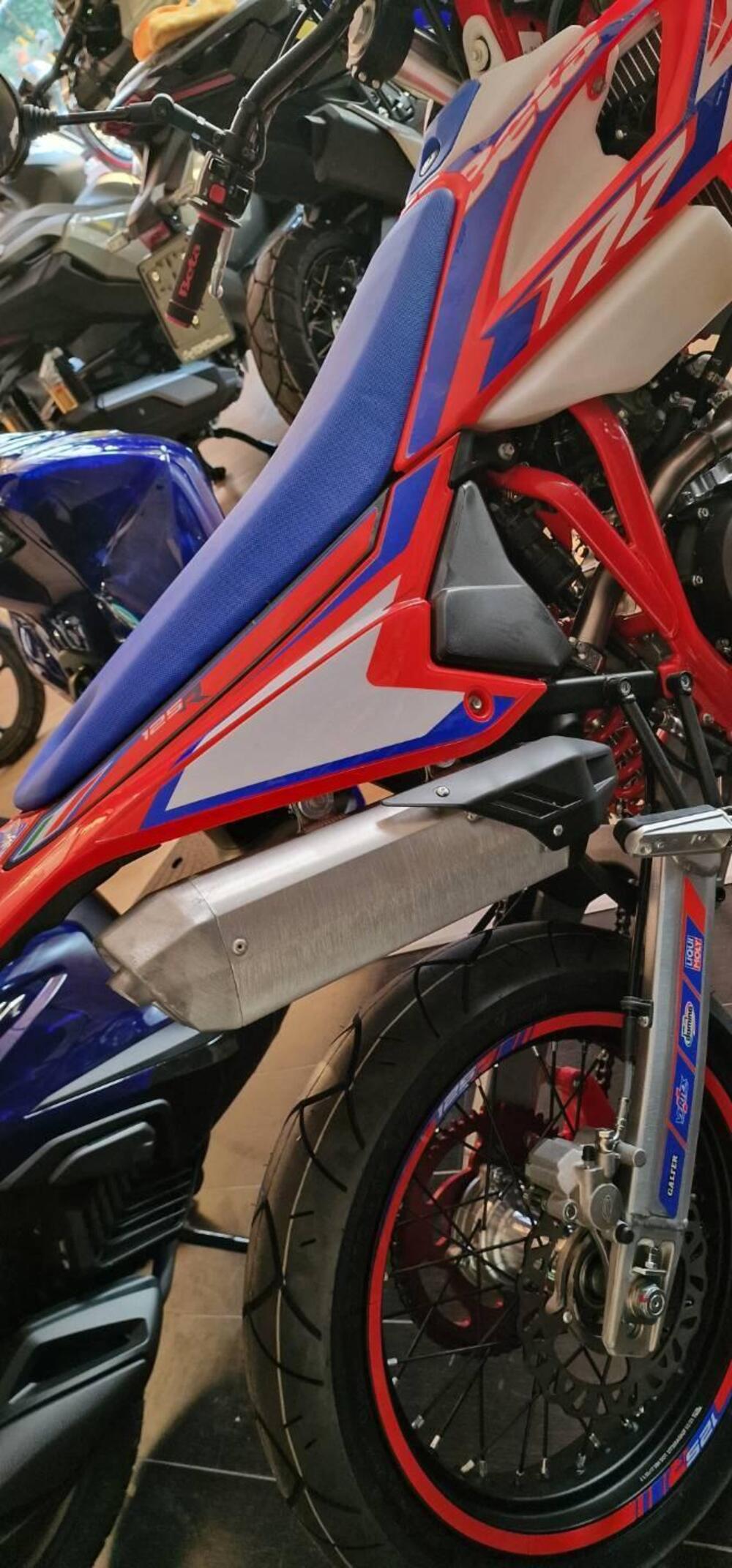 Betamotor RR 125 4T Motard R (2025 - 26) (6)