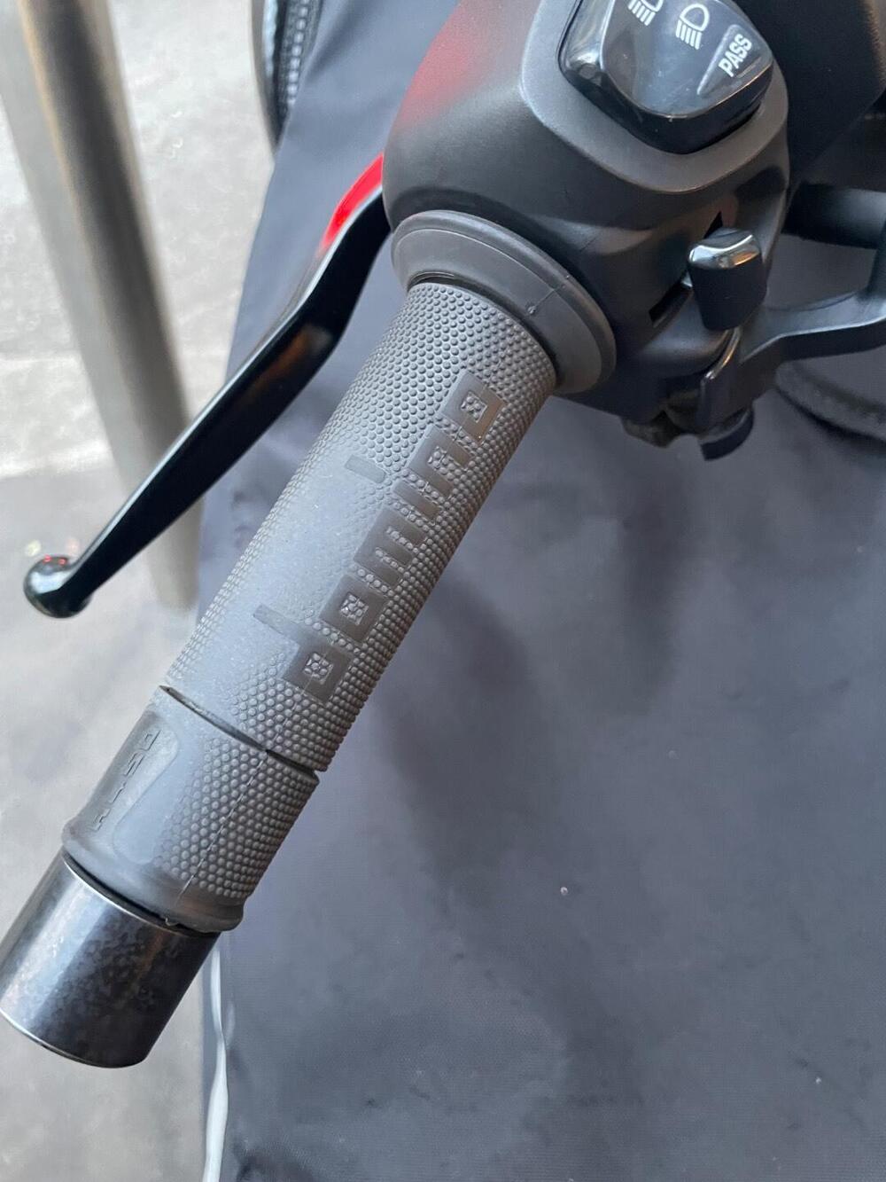 Yamaha X-Max 400 Tech Max (2020) (6)