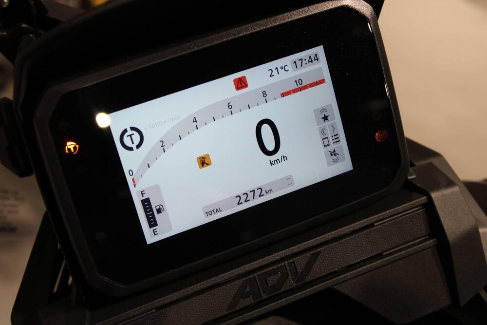 Honda ADV 350 Special Edition (2025 - 26) (6)