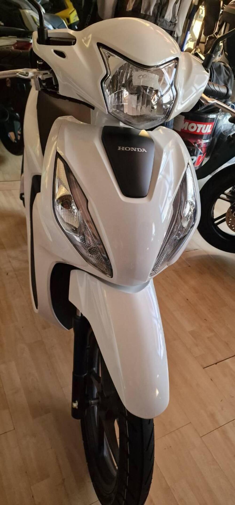 Honda Vision 110 (2025 - 26) (4)