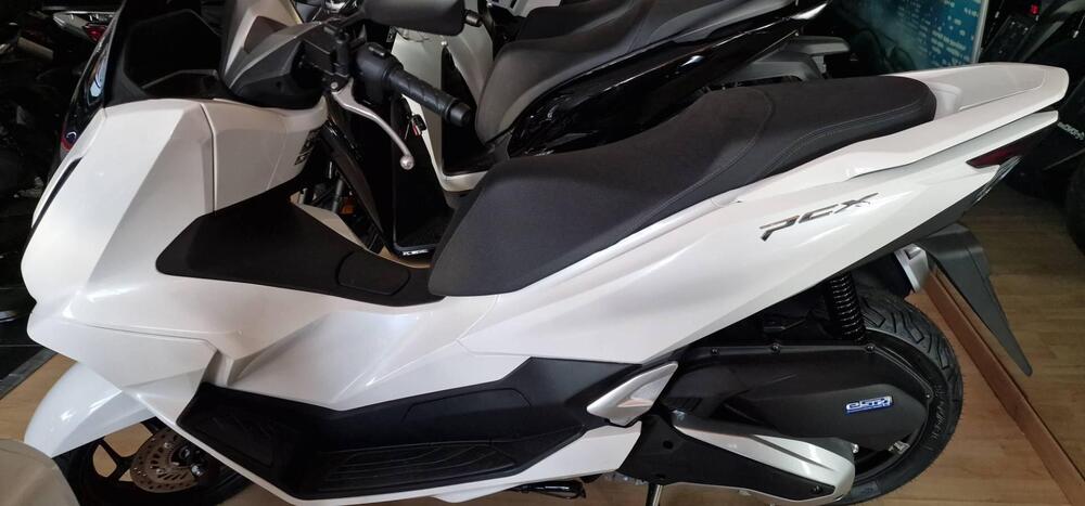 Honda PCX 125 (2025 - 26) (3)