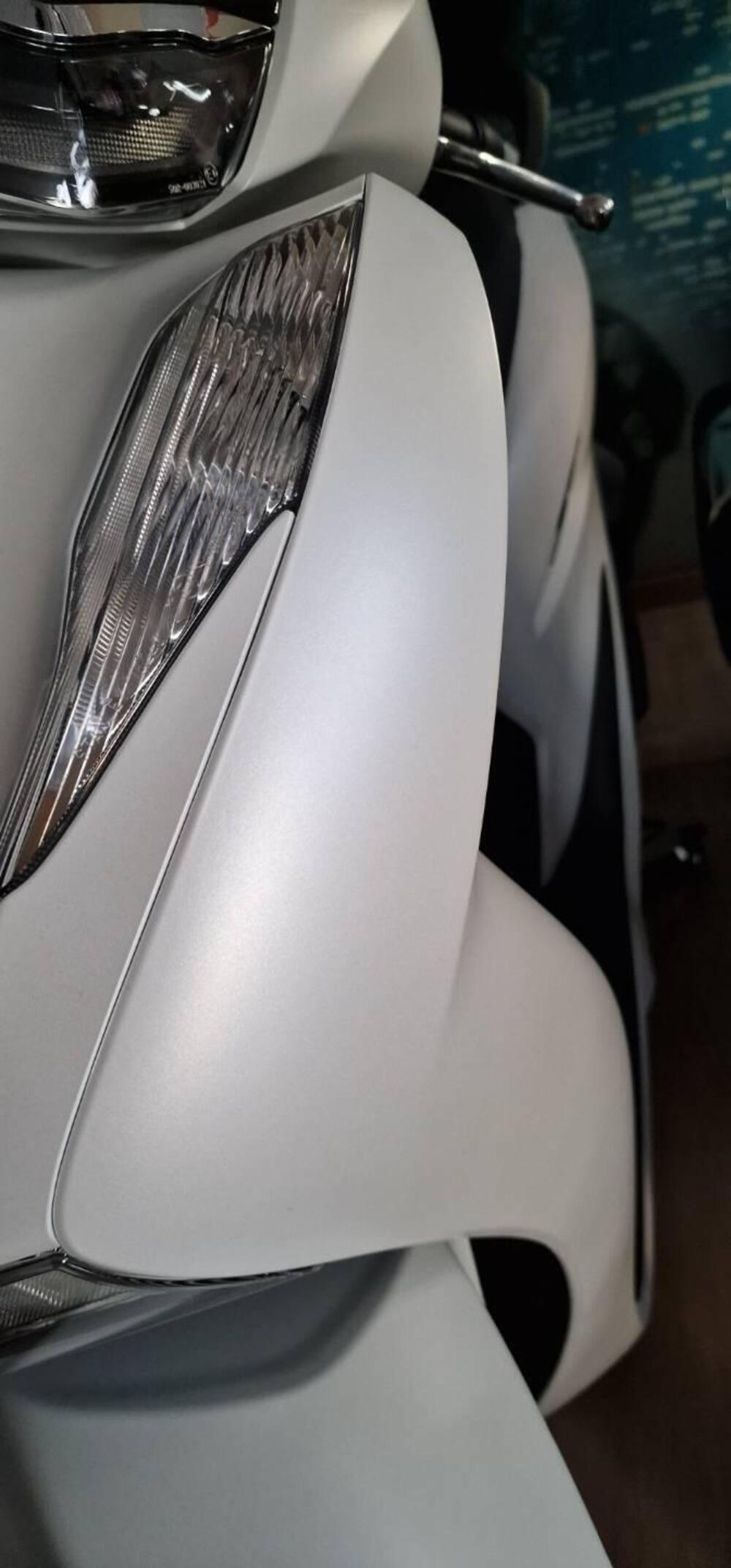 Honda SH 125i (2024 - 25) (2)