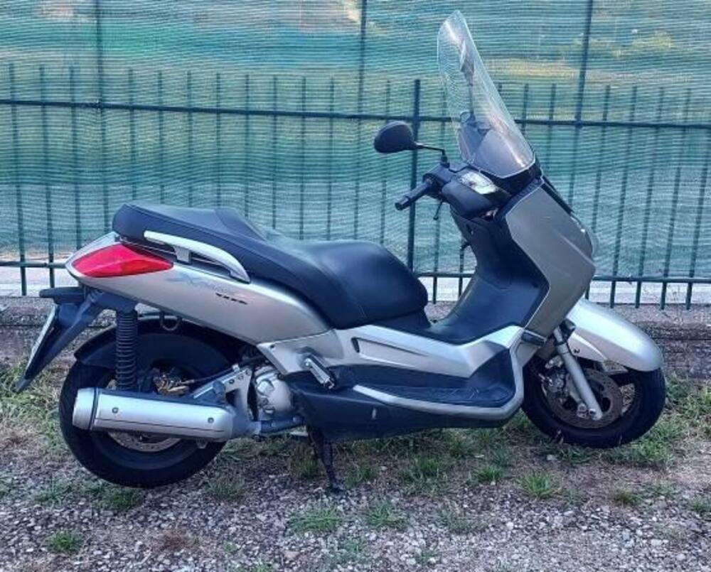 Yamaha X-Max 250 (2005 - 07) (4)